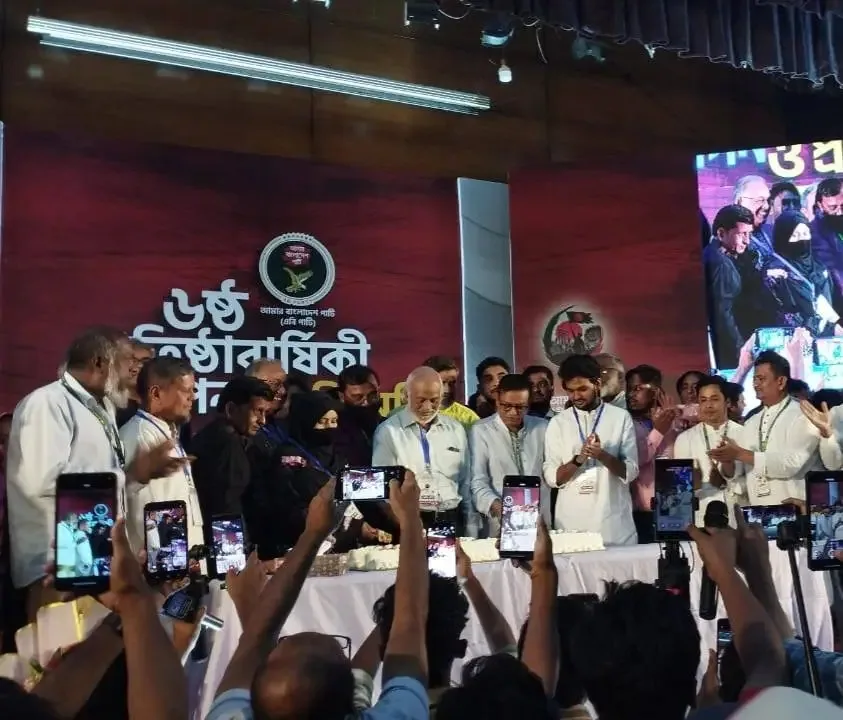 'আগে জুলাই সনদ বাস্তবায়ন করুন', এমপি নিজামকে শহীদের পিতা