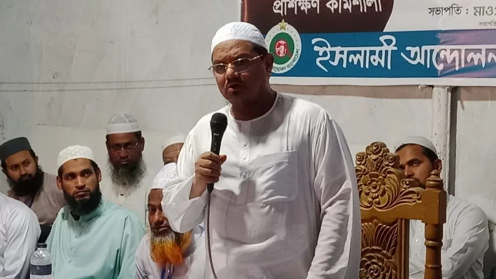 বিদেশিদের গোলামি নয়: চরমোনাই পীর