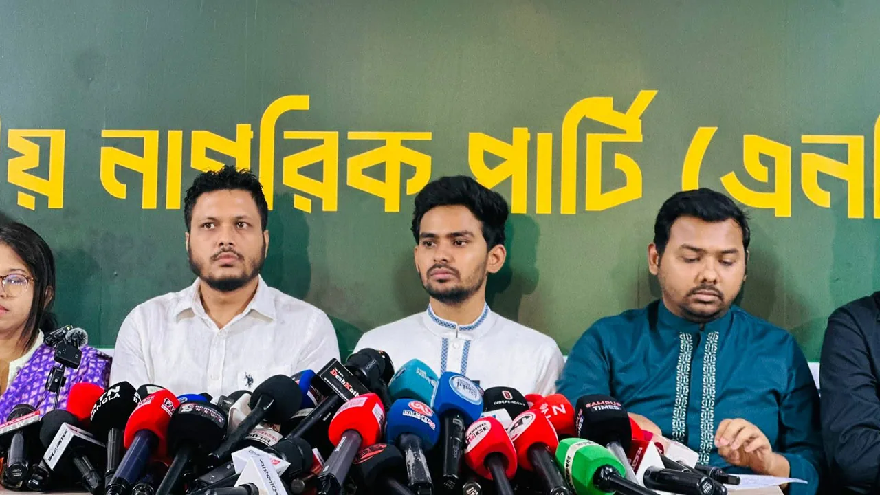 রাজপথে নামা ছাড়া আর বিকল্প নেই : আসিফ মাহমুদ
