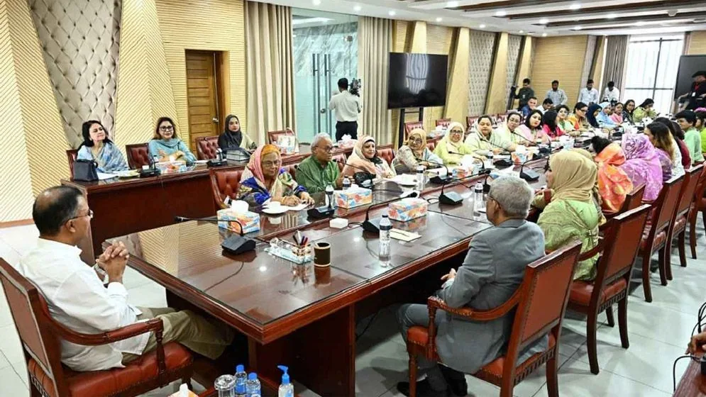 সংরক্ষিত নারী এমপিদের প্রথম সভায় যেসব বিষয়ে গুরুত্বারোপ প্রধানমন্ত্রীর
