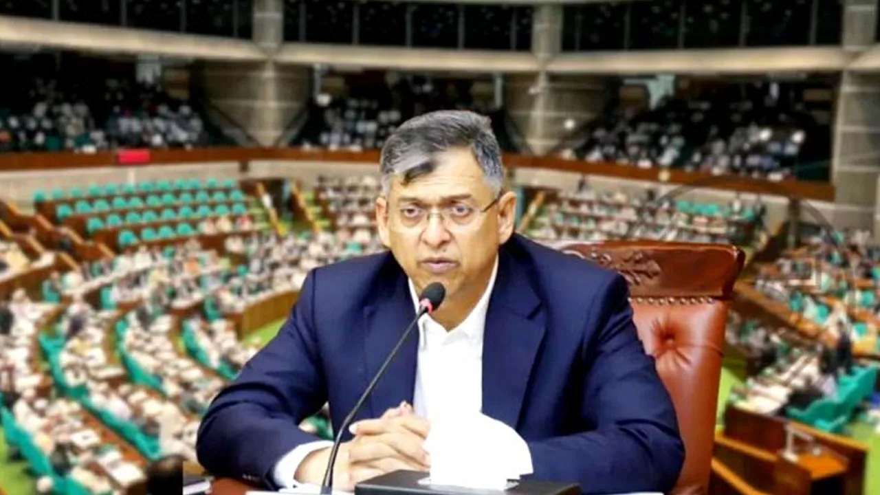 জামায়াত-এনসিপির এমপিদের শপথ নিয়ে স্বরাষ্ট্রমন্ত্রীর বিস্ফোরক মন্তব্য