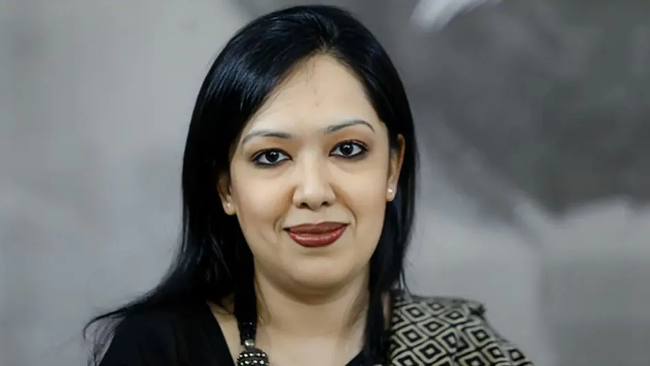 গ্রামে ১০-১২ ঘণ্টা বিদ্যুৎ থাকে না, অভিযোগ রুমিন ফারহানার