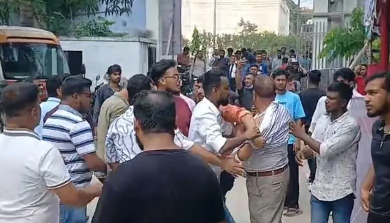 বিএনপির নেতাকে পেটালেন যুবদল নেতার সমর্থকেরা, চারজনকে বহিষ্কার