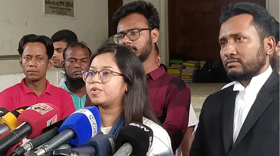 মনিরা শারমিনের মনোনয়নপত্র বাতিল কেন অবৈধ নয় : হাইকোর্ট