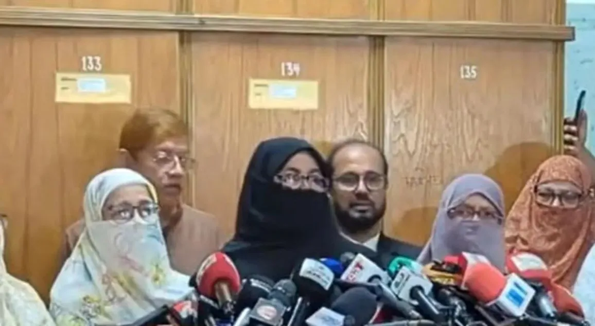 সংসদে ১৪০০ শহীদ পরিবারের প্রতিনিধিত্ব করবো : শহীদ জাবিরের মা