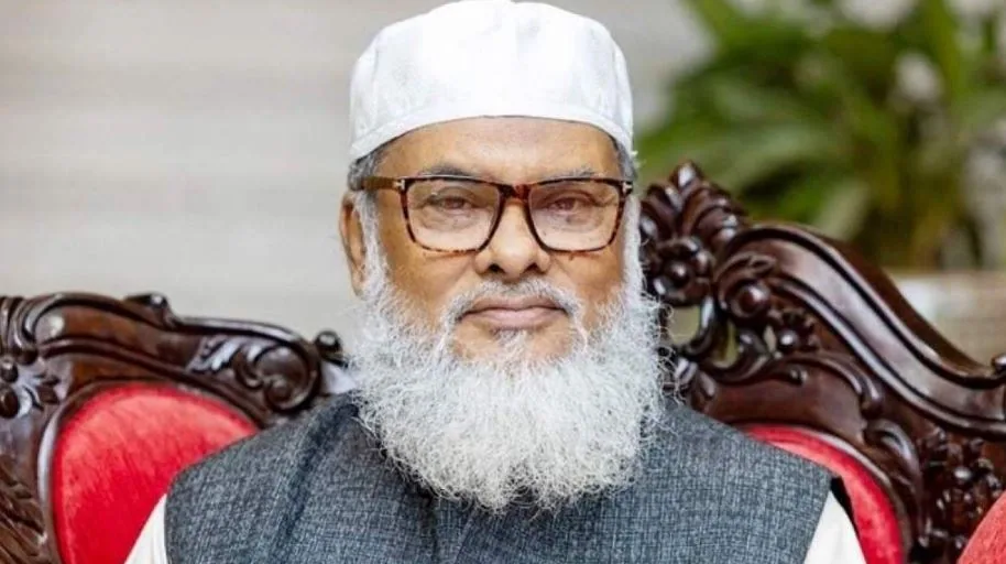 চিকিৎসা ব্যয় নিয়ে তৈরি হওয়া বিতর্কের ব্যাখ্যা দিলেন সাবেক উপদেষ্টা খালিদ হোসেন