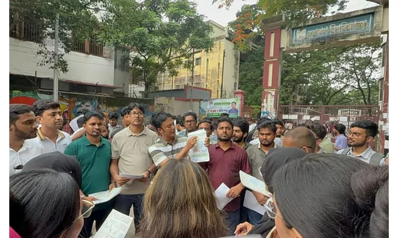 ‘জুলাই সনদ বাস্তবায়নে বিএনপি অঙ্গীকারবদ্ধ’, জবিতে ছাত্রদলের প্রচার