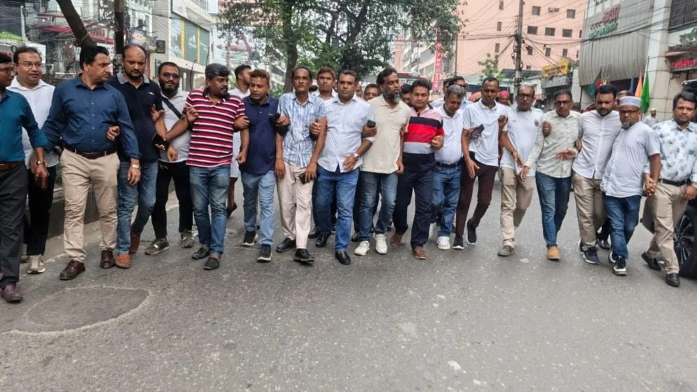 কার্যক্রম নিষিদ্ধ আ. লীগকে রুখে দিতে রাজপথে সোচ্চার পদবঞ্চিত যুবদল নেতারা