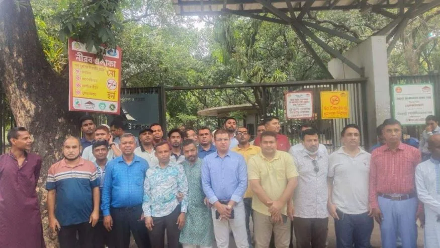 চেয়ারম্যানের দৃষ্টি আকর্ষনে গুলশানে পদবঞ্চিত নেতাদের অবস্থান
