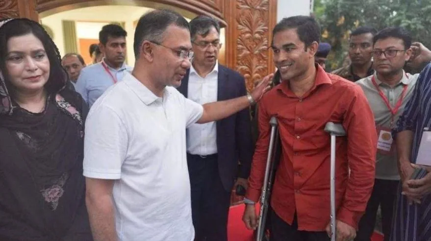 ছাত্রদল নেতা নোমানকে কাছে ডেকে নিলেন প্রধানমন্ত্রী, দিলেন বিভিন্ন পরামর্শ