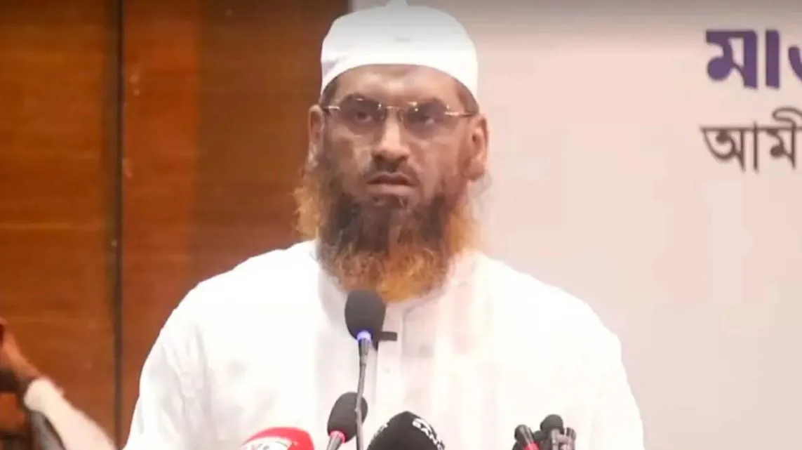 বর্তমান সরকারকে শেখ হাসিনার ভূতে ধরেছে : মামুনুল হক