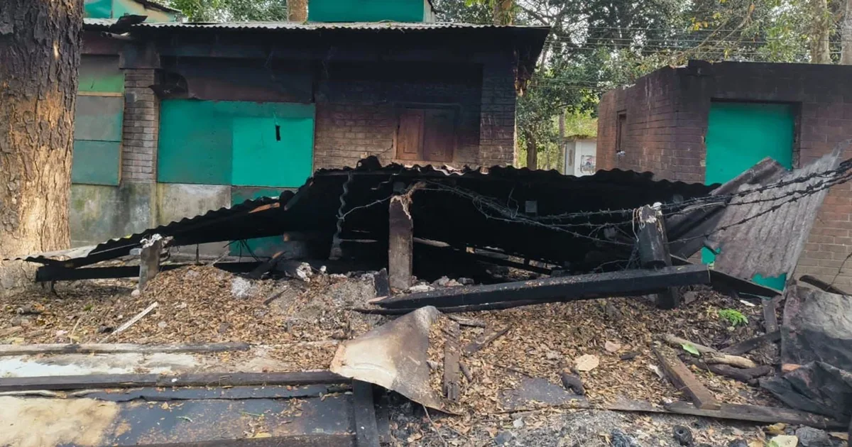 বিএনপি নেতাকে চাঁদা না দেওয়ায় ব্যবসায়ীর হোটেল ভাঙচুর