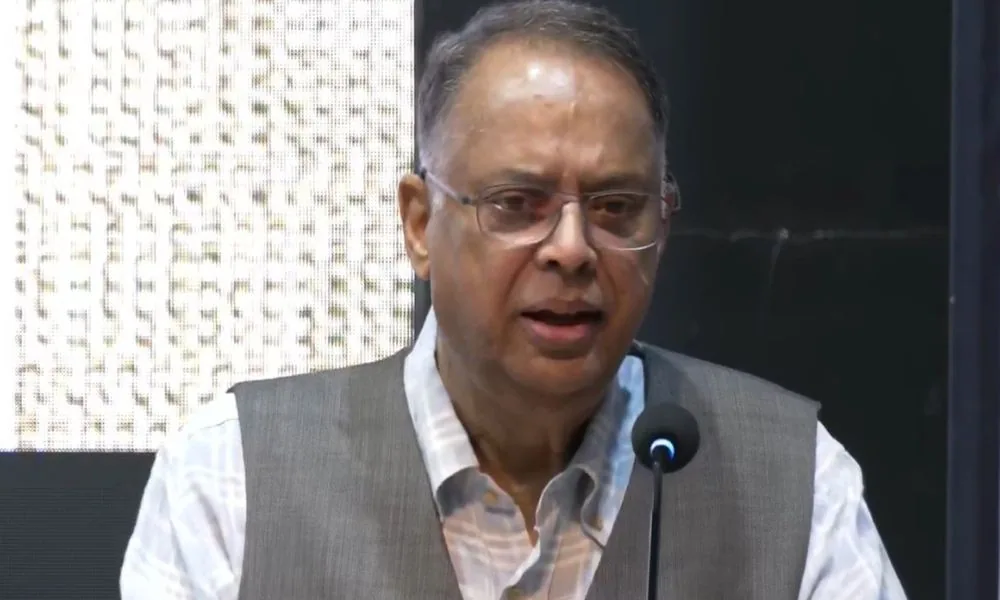 ‘কৃত্রিম কারণেই পাম্পে দীর্ঘ লাইন’, তেল কোম্পানির গাফিলতি দেখছেন মন্ত্রী