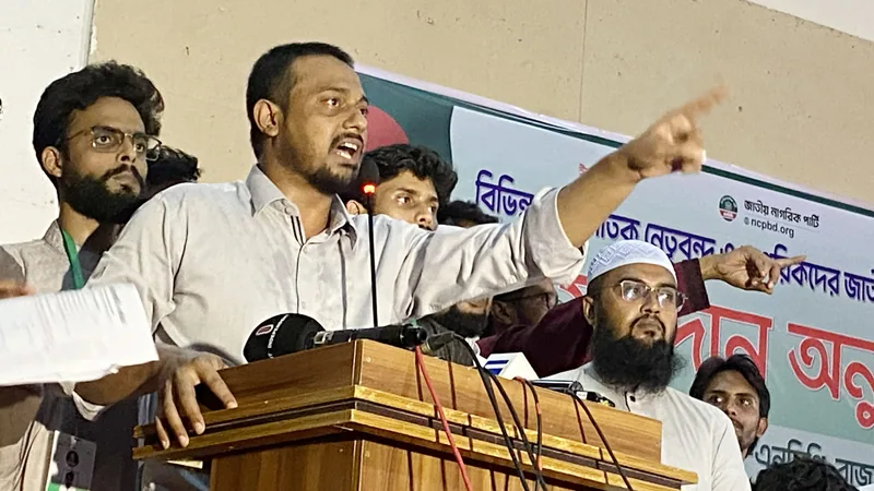 আ.লীগ ফিরলে প্রথম গুলি চালাবে তারেক রহমানের ওপর: নাসীরুদ্দীন পাটওয়ারী