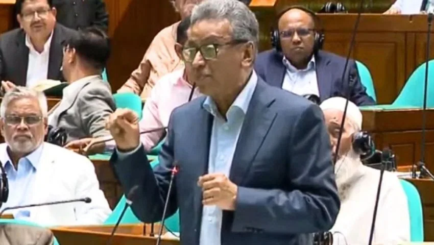 বিদেশে উচ্চশিক্ষায় ১০ লাখ টাকা ঋণ দেবে সরকার