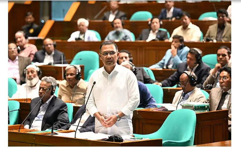 ইতিহাস নিয়ে অনেক বিতর্ক করা যাবে, কিন্তু তা হামের শিকার বাচ্চার মায়ের মন শান্ত করতে পারবে না: প্রধানমন্ত্রী