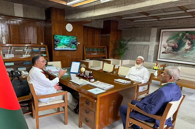 তারেকের সঙ্গে ডা. শফিকের বৈঠক, 'উত্তপ্ত' রাজনীতিতে সৌজন্যের বার্তা