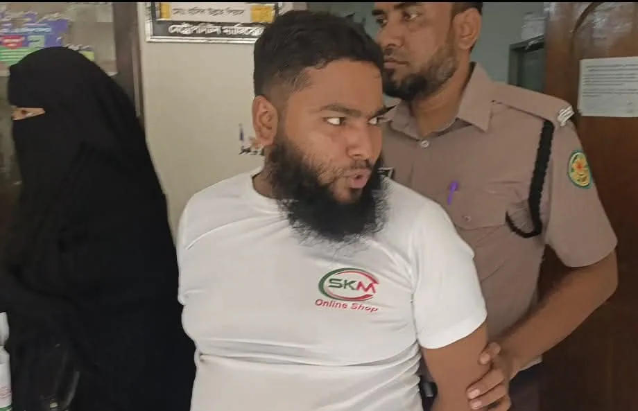 ডেইলি স্টারে হামলার ঘটনায় এক আসামি দুই দিনের রিমান্ডে