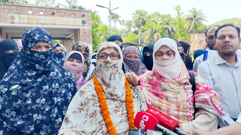 জামিন পেলেন জামায়াতের সেই নারী কর্মী
