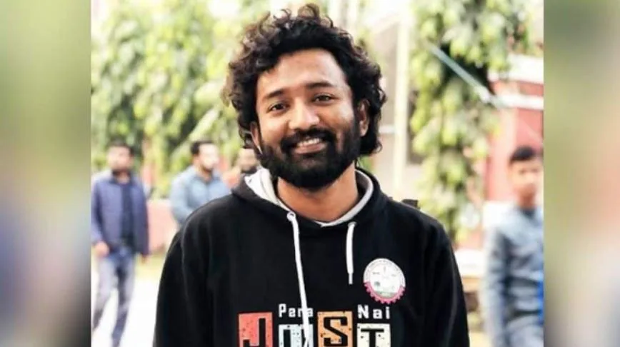 বৈষম্যবিরোধী আন্দোলনের নেতা রাশেদ খানের বাড়িতে হামলা