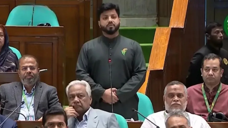 সরকার পতনের হুমকি দিলে রাজপথেই জবাব দেওয়া হবে : ইশরাক