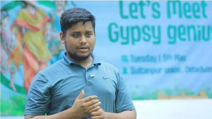 প্রথম মাসের বেতন থেকে বেদে শিক্ষার্থীদের বৃত্তি দিলেন হাসনাত