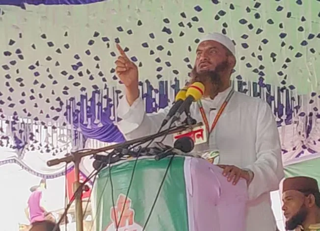 সংগ্রামের জন্য প্রস্তুত থাকুন, আমরা মানুষের অধিকার আদায় করেই ঘরে ফিরব: মামুনুল হক