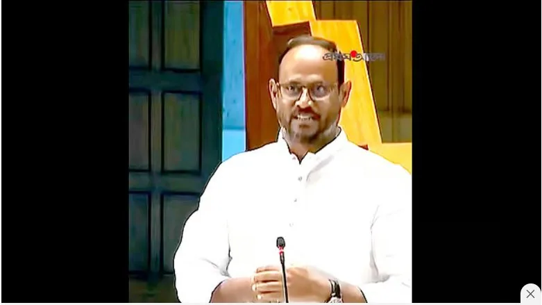 ‘আমি কি কাউকে মোনাফেক বলতে পারব এই সংসদে’: স্পিকারকে প্রতিমন্ত্রী সুলতান সালাহউদ্দিন