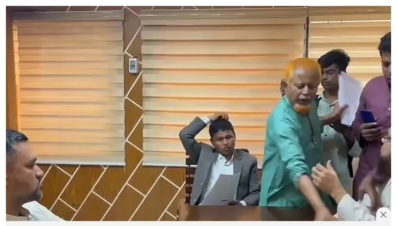 ইউএনও কার্যালয়ে ঢুকে কলেজে কর্মচারী নিয়োগ পরীক্ষার কাগজপত্র ছিনিয়ে নিলেন বিএনপি নেতা