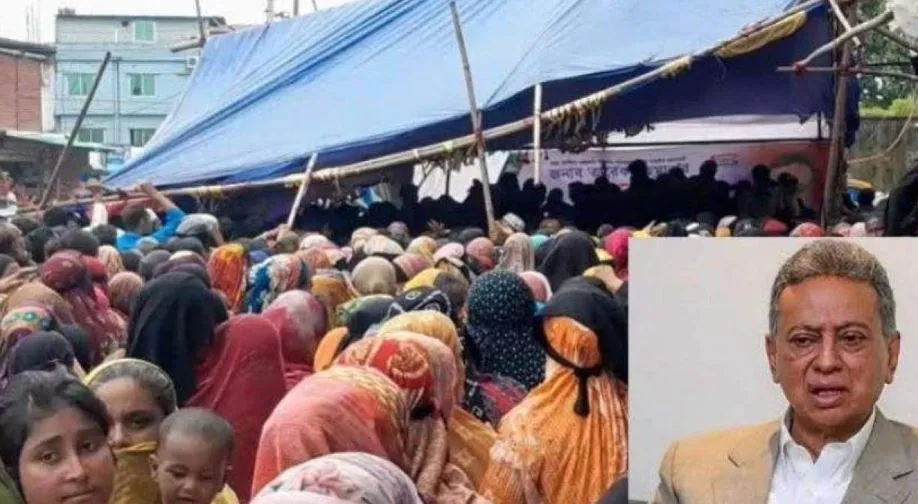 নেতাকর্মীদের ভারে ত্রাণ বিতরণ অনুষ্ঠানের মঞ্চ ভেঙে পড়ে গেলেন অর্থমন্ত্রী