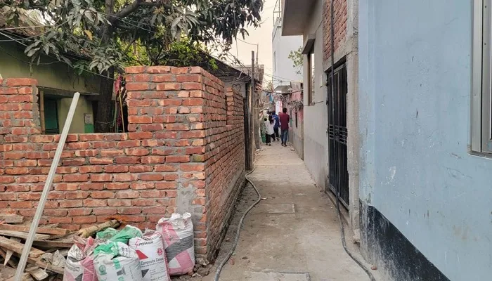 লাশ গোসলের জায়গা দখল করে ঘর নির্মাণের অভিযোগ