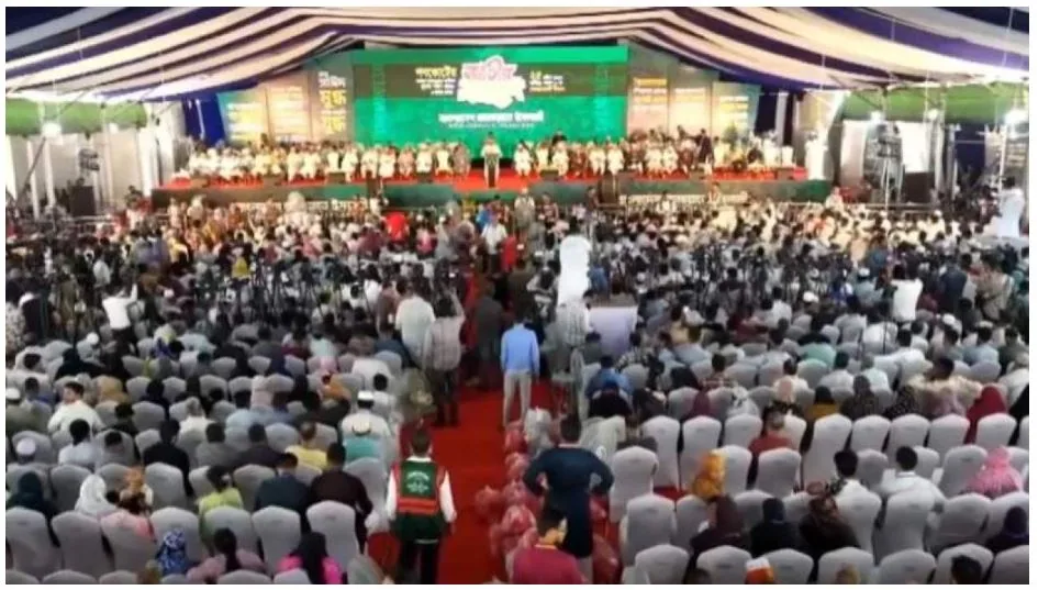 জুলাই শহিদ পরিবার ও জুলাই যোদ্ধাদের নিয়ে চলছে জামায়াতের সমাবেশ
