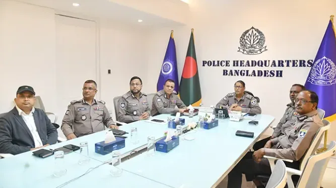 কার্যক্রম নিষিদ্ধ রাজনৈতিক দলের কোনো তৎপরতা চলতে দেয়া যাবে না: আইজিপি