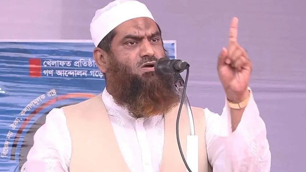 গণভোট অবৈধ হলে সরকারের নিজস্ব বৈধতা নিয়েও প্রশ্ন উঠবে: মামুনুল হক