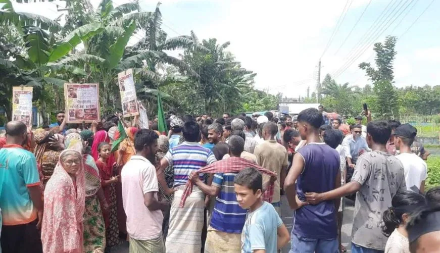 যৌতুক না পেয়ে স্ত্রীকে কুপিয়ে জখম করল জাতীয়তাবাদী সামাজিক সাংস্কৃতিক সংস্থার নেতা