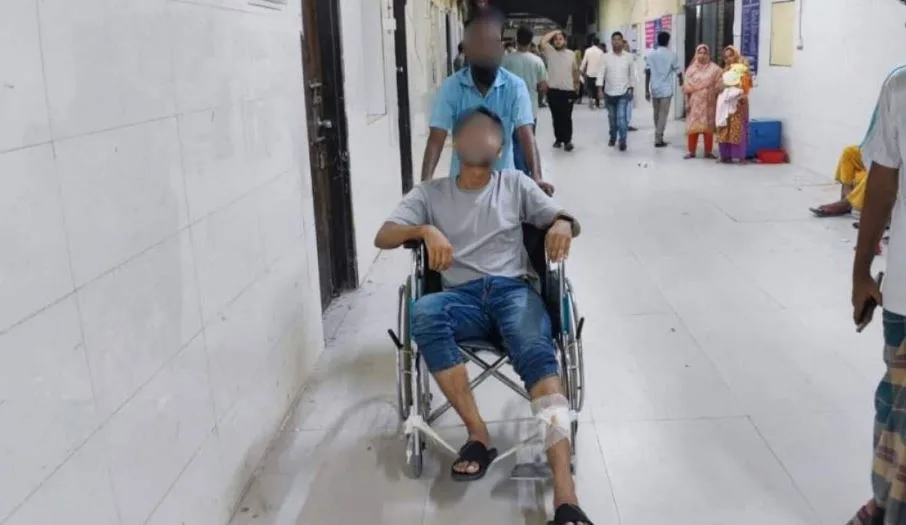মধ্যরাতে স্বাস্থ্যকেন্দ্রে হামলা-ভাঙচুর-লুটের ঘটনায় গ্রেপ্তার ৯, দুই ট্রাক মালামাল উদ্ধার