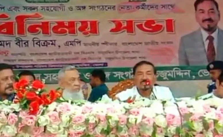 আমাদের অদ্ভুত দেশ! অধিকাংশ সরকারি কর্মকর্তা চোর: স্পিকার