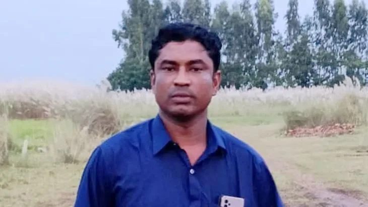কুমিল্লায় আত্মগোপন থেকে বাড়িতে এলে কার্যক্রম নিষিদ্ধ যুবলীগের এক নেতাকে কুপিয়ে হত্যা