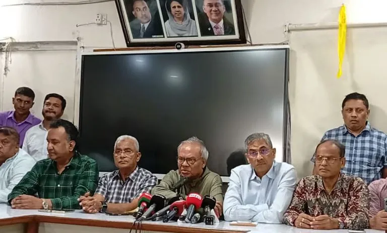 জ্বালানি তেলের দাম ২০ টাকা বাড়িয়েও লিটারে ৭০ টাকা লোকসান: রিজভী