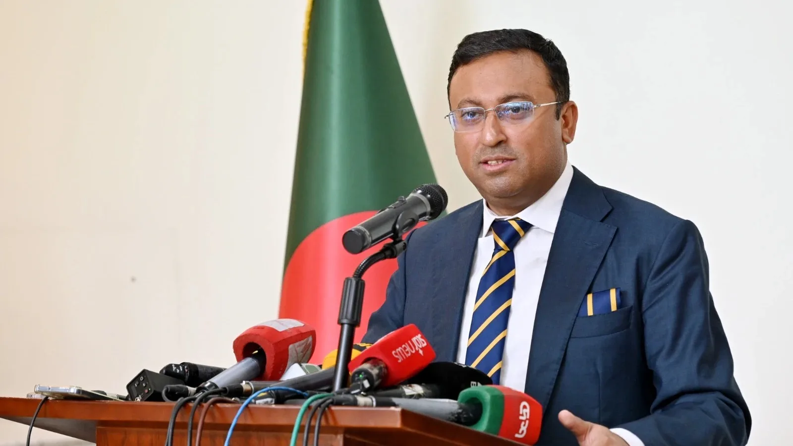 দিল্লিতে আওয়ামী লীগের অনুষ্ঠান পণ্ড, ‘ইতিবাচক পদক্ষেপ’ বলছে ঢাকা
