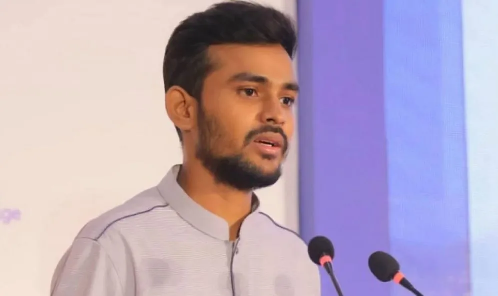অনুসন্ধানে বিদেশে কিছু পেলে আমাকে শুধু ১০ পারসেন্ট দিয়েন: আসিফ মাহমুদ