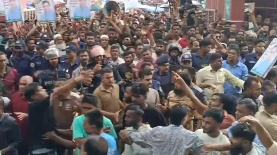 গলাচিপায় বিএনপির প্রতিষ্ঠাবার্ষিকীর কর্মসূচি ঘিরে দুই পক্ষের সংঘর্ষ