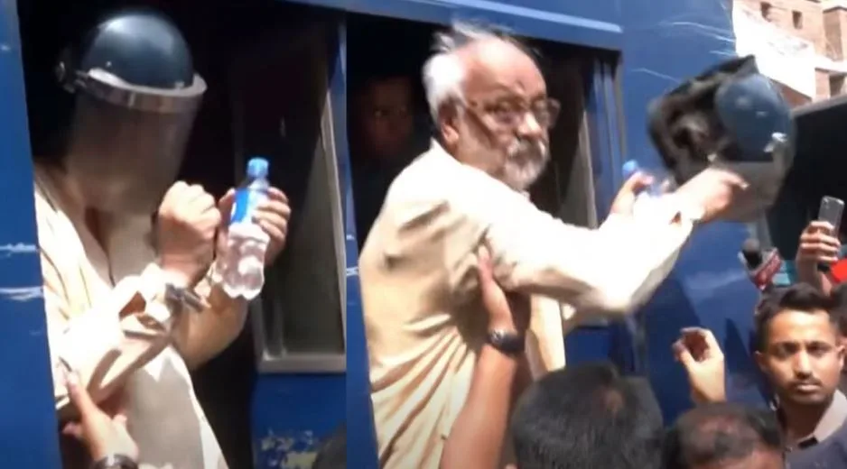 ‘আমি আওয়ামী লীগার না’ বলেই হেলমেট ছুড়ে ফেললেন জামায়াত নেতা আখতারুজ্জামান
