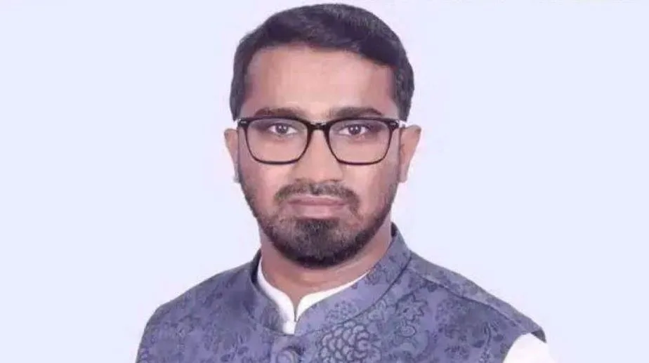 ‘জৈনপুরী’ উচ্চারণ করতে ভুল করে ‘যৌনপুরী’ উচ্চারণ, দুঃখপ্রকাশ করলেন রাশেদ