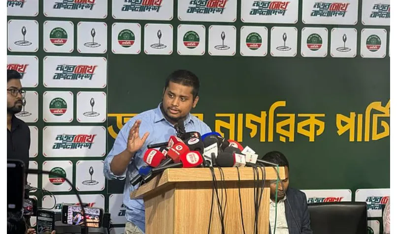 সরকারের মুখে জুলাই, অন্তরে আওয়ামী লীগ: হাসনাত আবদুল্লাহ