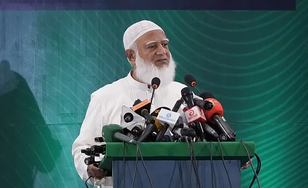 মনে হচ্ছে, এক লুটেরার হাত থেকে অন্য লুটেরার হাতে ক্ষমতা গেছে: জামায়াত আমির
