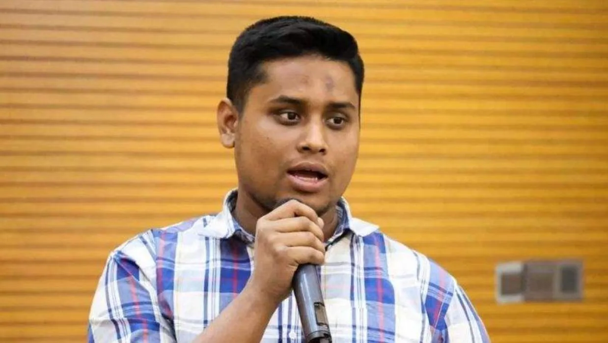 বিরোধী দলের ওপর রাষ্ট্রীয় সংস্থাকে দিয়ে গোয়েন্দাগিরির বার্তা বিপজ্জনক: হাসনাত আবদুল্লাহ